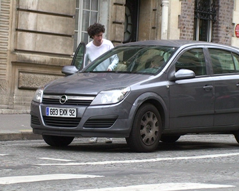 Intrusion actions filmées